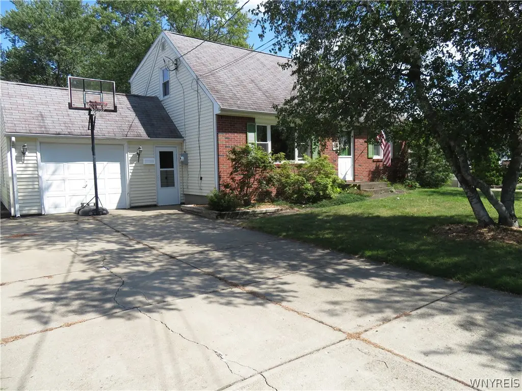351 Charlotte Avenue, Hamburg, NY 14075 - #1