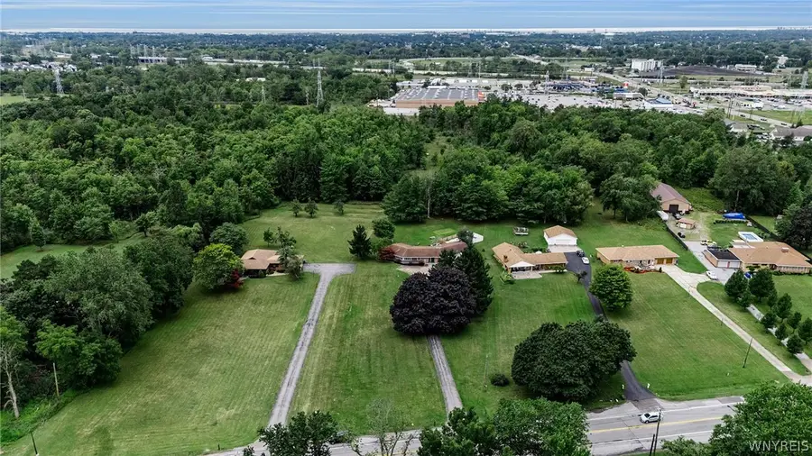 785 Orchard Park Road, Buffalo, NY 14224 - #2