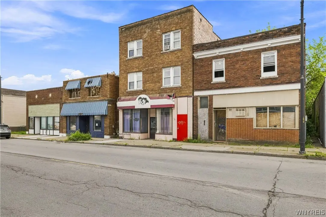 1609 Pine Avenue, Niagara Falls, NY 14301 - #1
