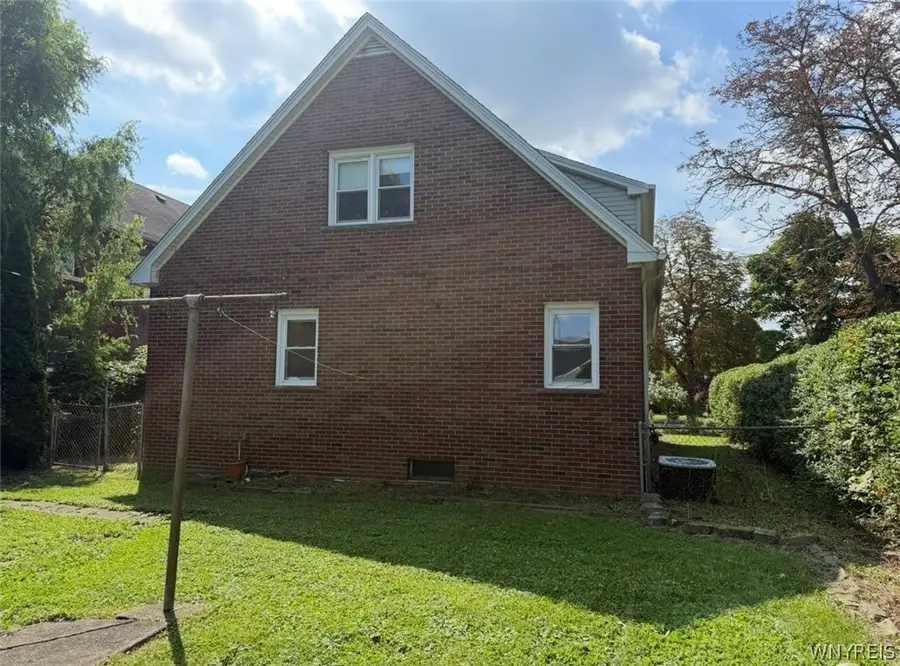 563 27th Street, Niagara Falls, NY 14301 - #2