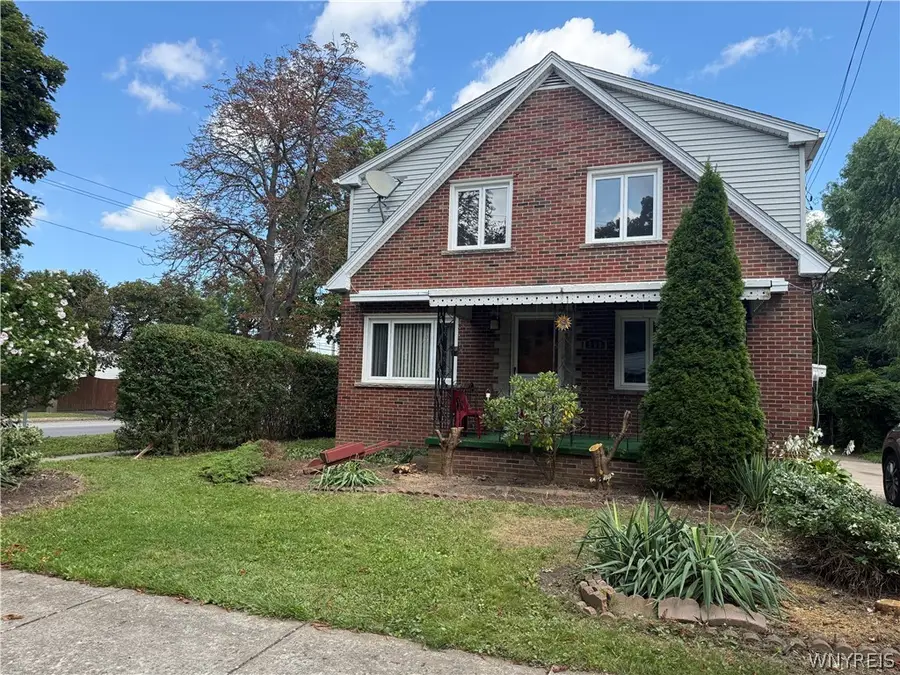 563 27th Street, Niagara Falls, NY 14301 - #3