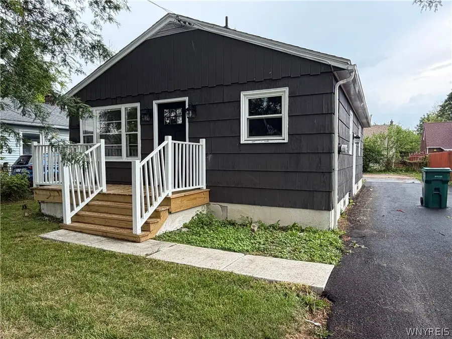 657 72nd Street, Niagara Falls, NY 14304 - #2