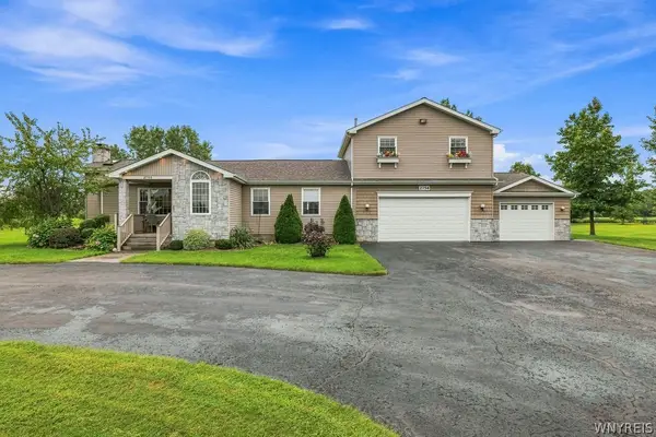 2756 Moore Road, Ransomville, NY 14131