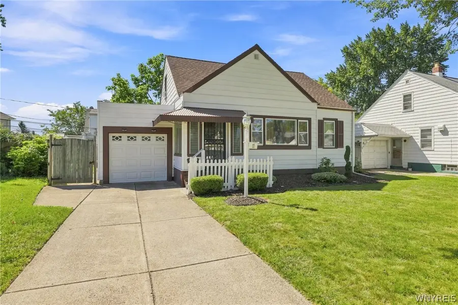 17 Campwood Court, Buffalo, NY 14215 - #3