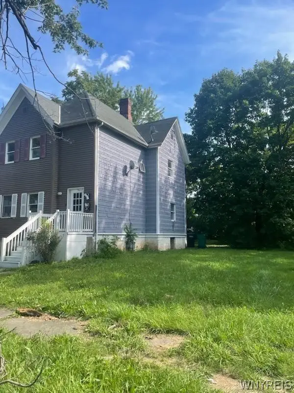 1021 Michigan Avenue, Niagara Falls, NY 14305 - #2