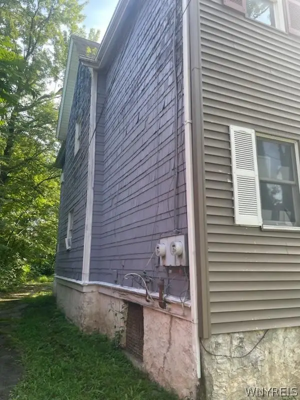 1021 Michigan Avenue, Niagara Falls, NY 14305 - #3