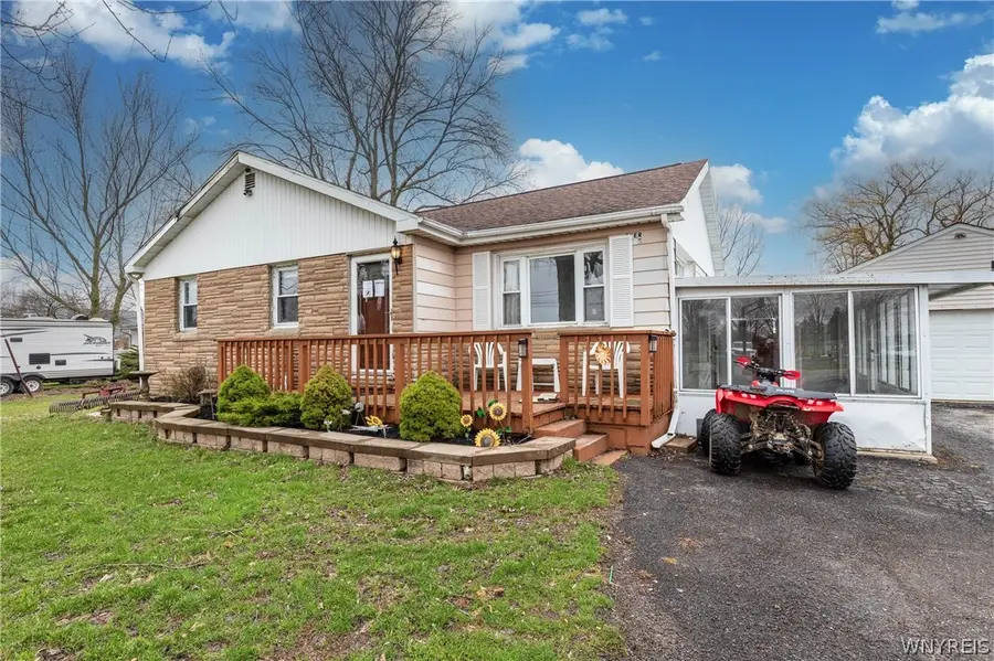 6795 Nash Road, North Tonawanda, NY 14120 - #3