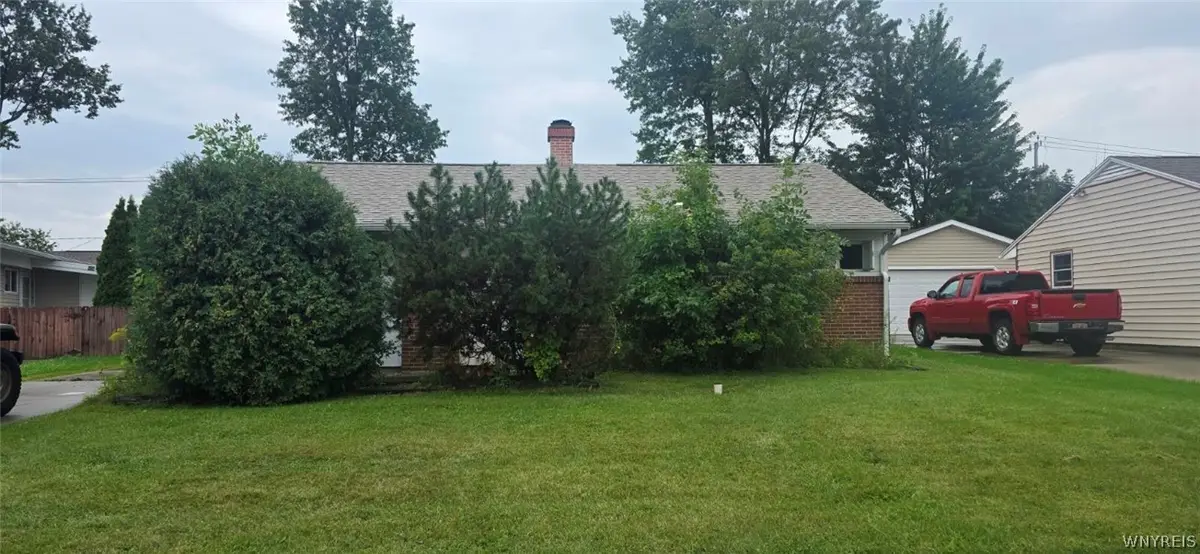 16 Riverdale Drive, Grand Island, NY 14072 - #1