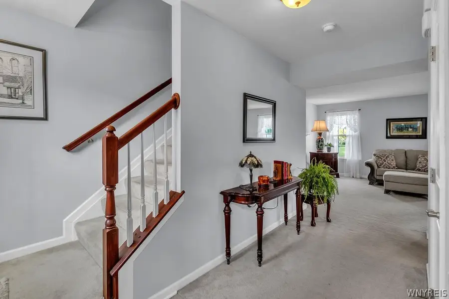 8 Skylark Lane, Niagara Falls, NY 14304 - #3