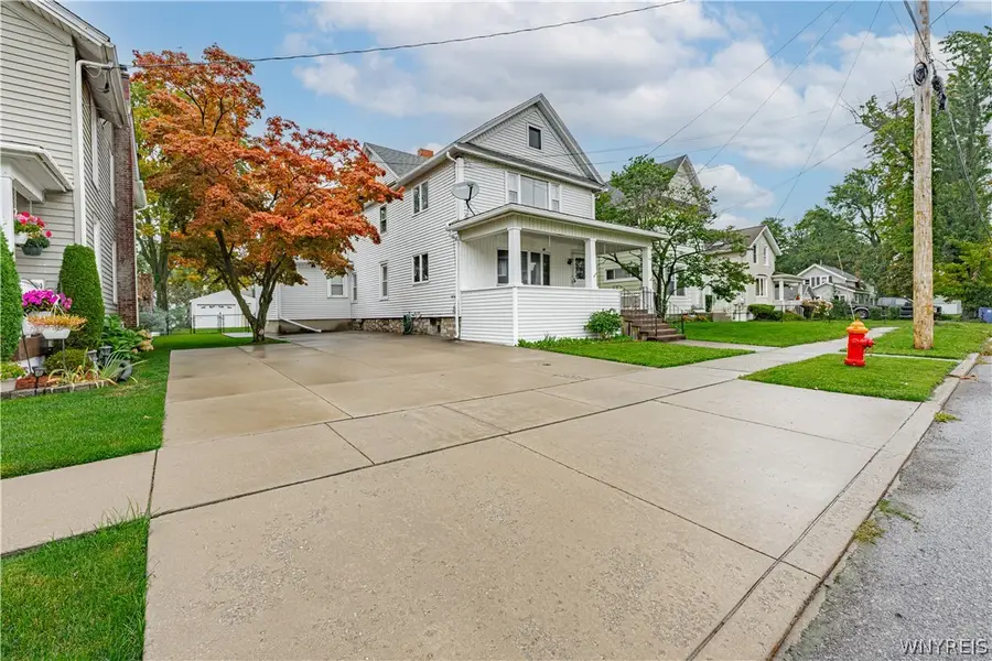 19 Grosvenor Street, Lockport, NY 14094 - #3