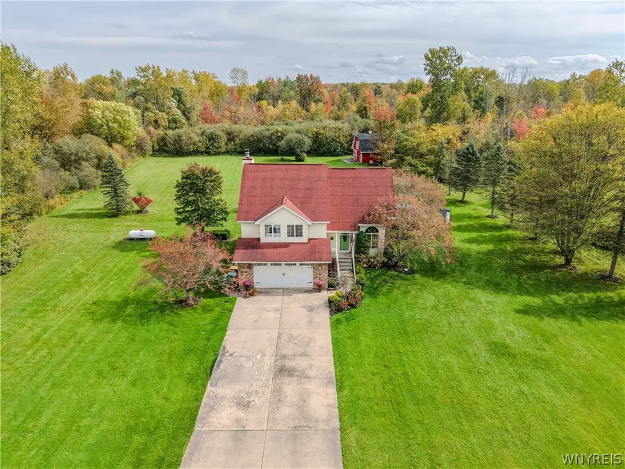 6129 Crosby Road, Lockport, NY 14094 - #2