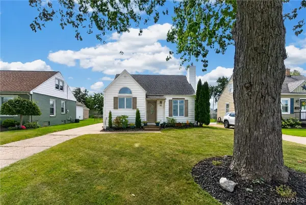 46 Oakridge Avenue, Buffalo, NY 14217