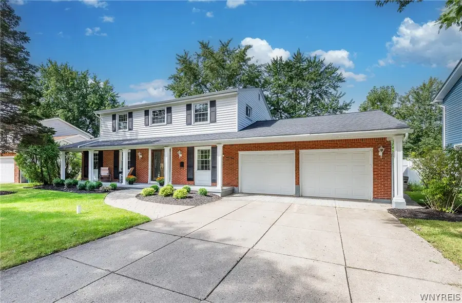 35 Laurie Lea, Williamsville, NY 14221 - #3