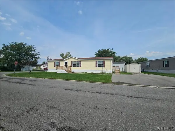 322 Evergreen Drive, Lockport, NY 14094