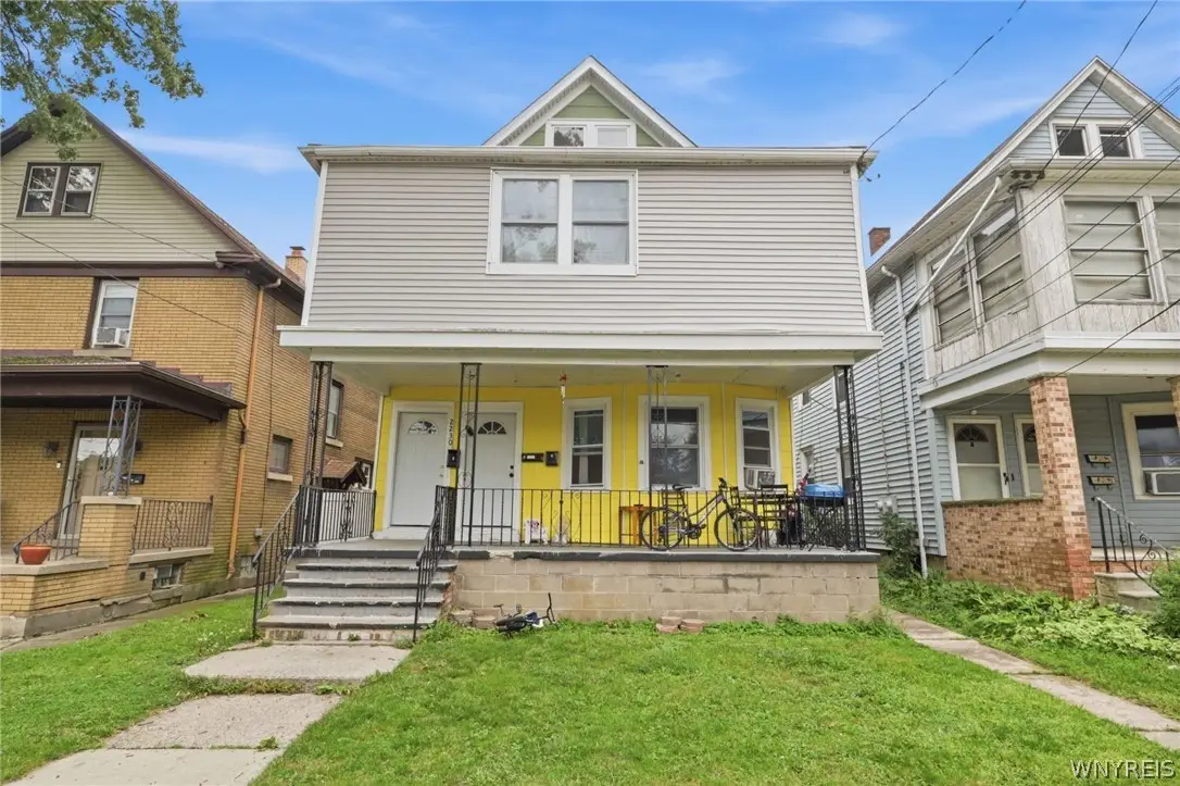 2230 Grand Avenue, Niagara Falls, NY 14301 - #1