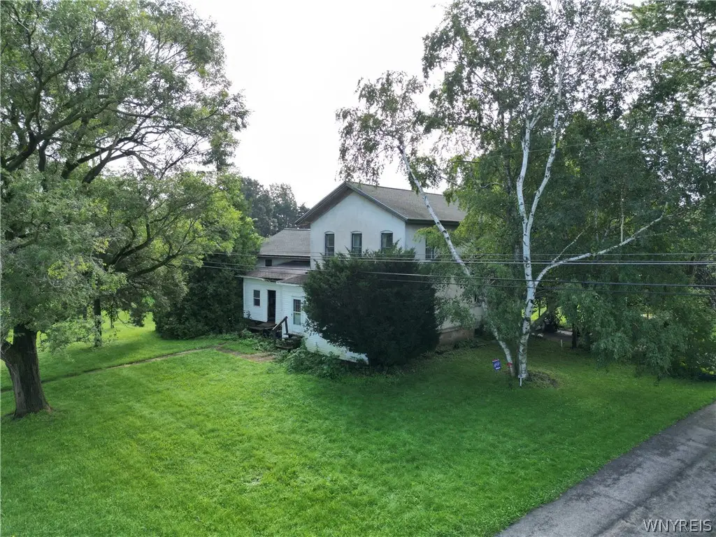 4822 Upper Mountain Road, Lockport, NY 14094 - #1