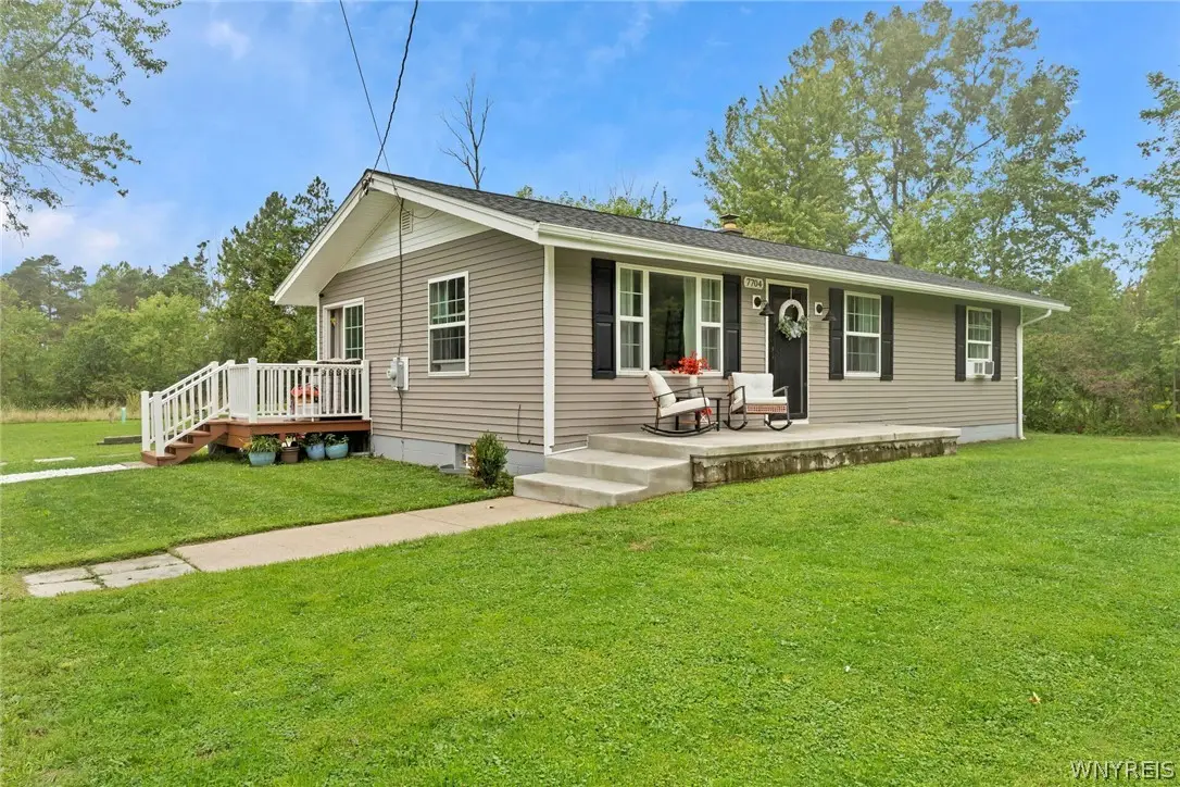 7704 Decker Road, Derby, NY 14047 - #1