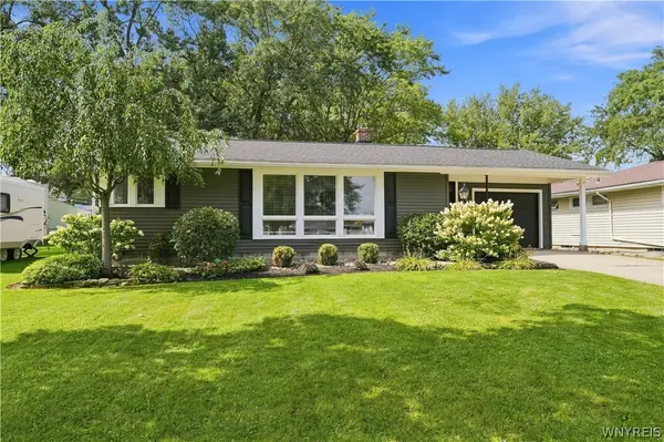 34 Saint Amelia Drive, Tonawanda, NY 14150