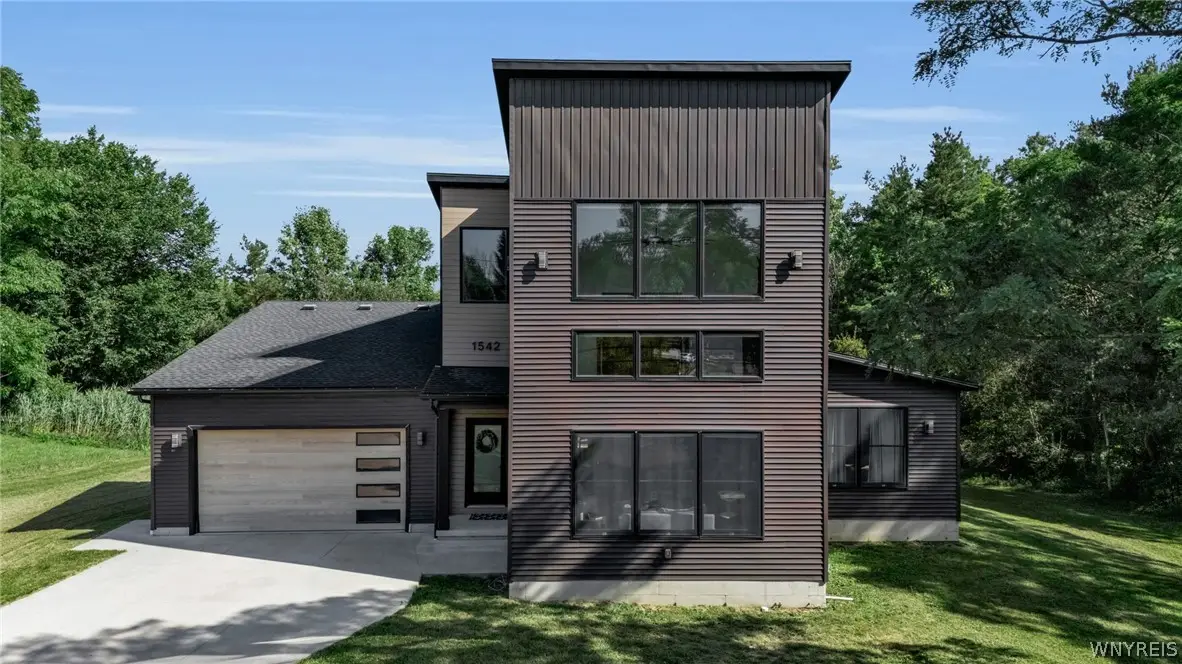 1542 Blakeley Road, East Aurora, NY 14052 - #1