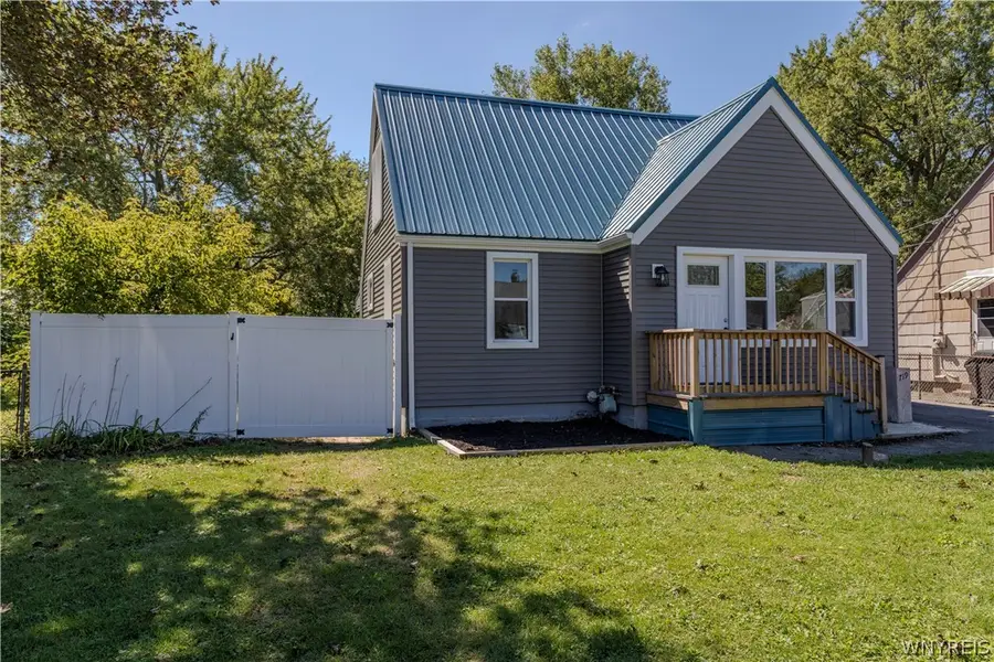 719 S Huth Road, Buffalo, NY 14225 - #3