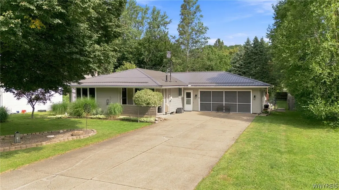 4964 Armor Drive, Hamburg, NY 14075 - #1
