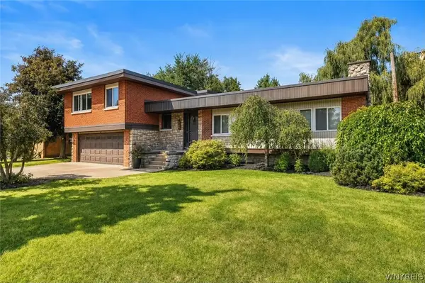 71 Brookedge Drive, Buffalo, NY 14221