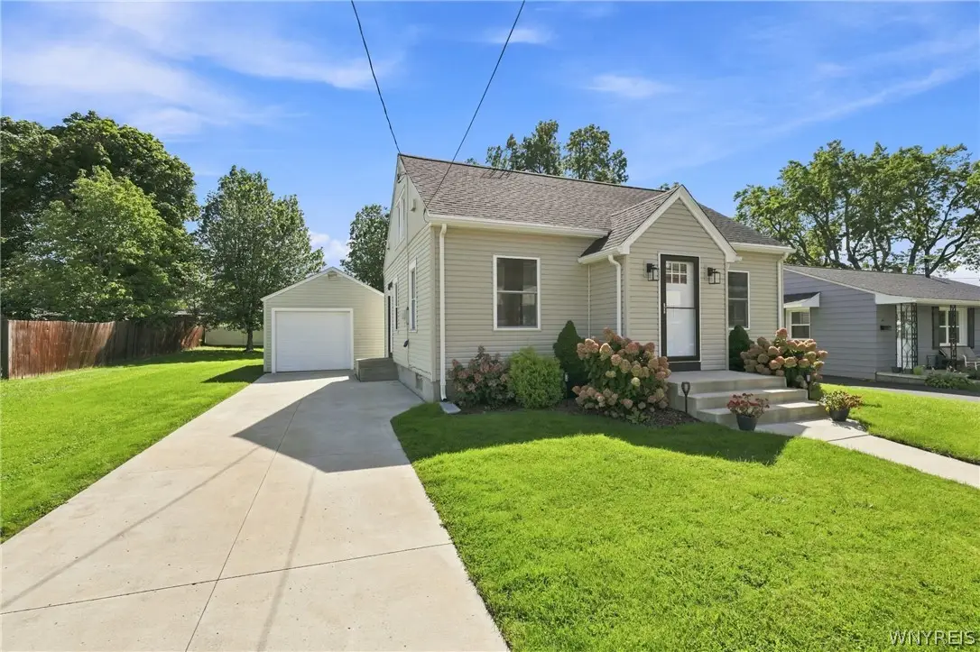32 Madison Avenue, Buffalo, NY 14219 - #1