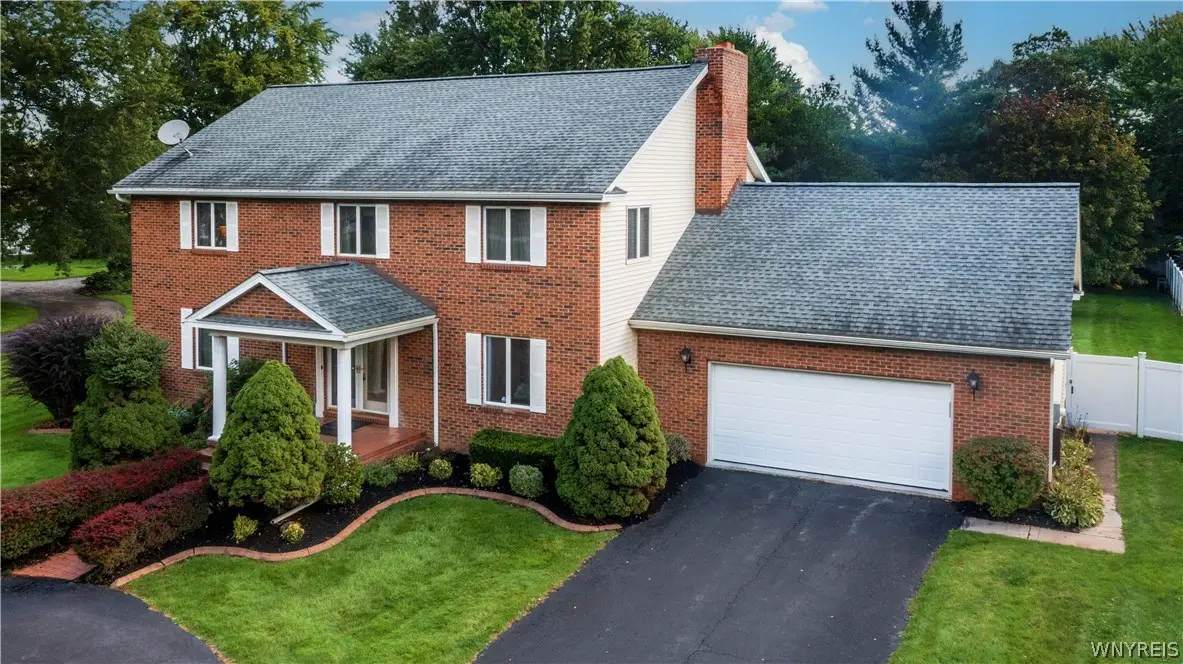9 Kingston Circle, Lockport, NY 14094 - #1
