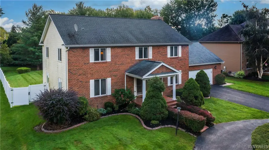 9 Kingston Circle, Lockport, NY 14094 - #2