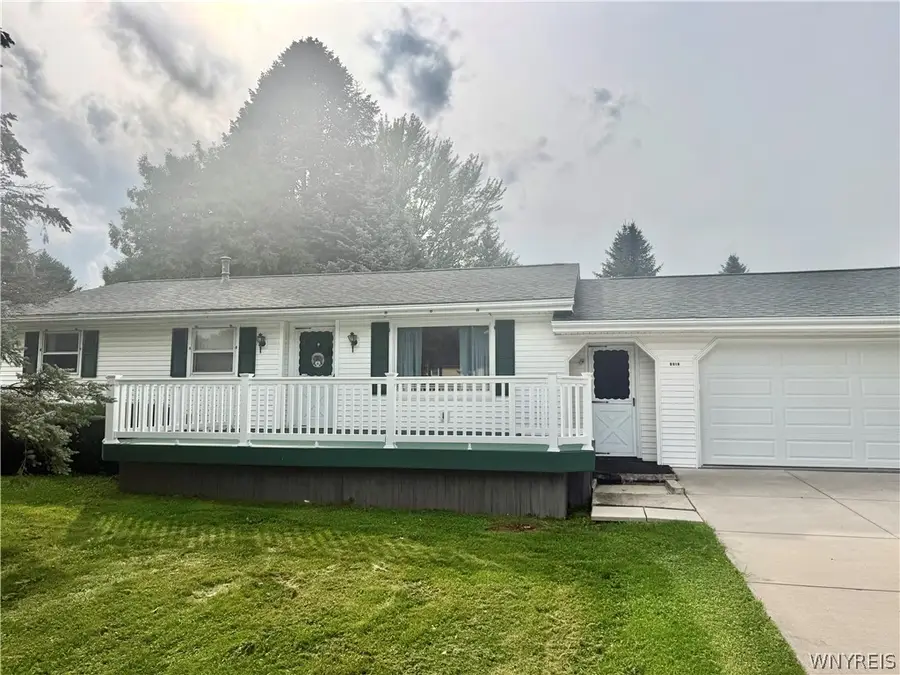 4812 Cottage Road, Lockport, NY 14094 - #2