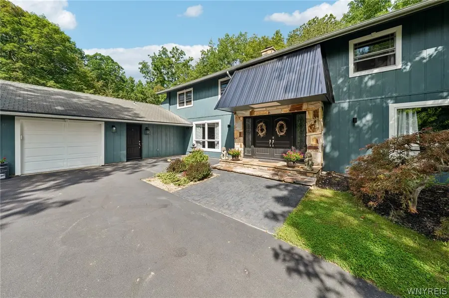 4790 Thompson Road, Clarence, NY 14031 - #2