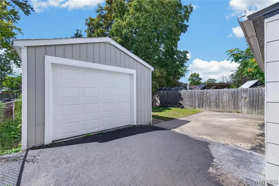 128 Lincoln Avenue, North Tonawanda, NY 14120 - #3