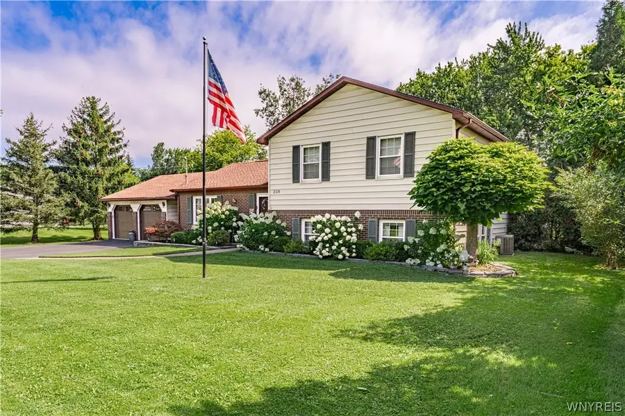 238 Bay Street, Wilson, NY 14172 - #2