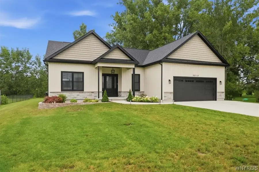 5815 Robinson Road, Lockport, NY 14094 - #3