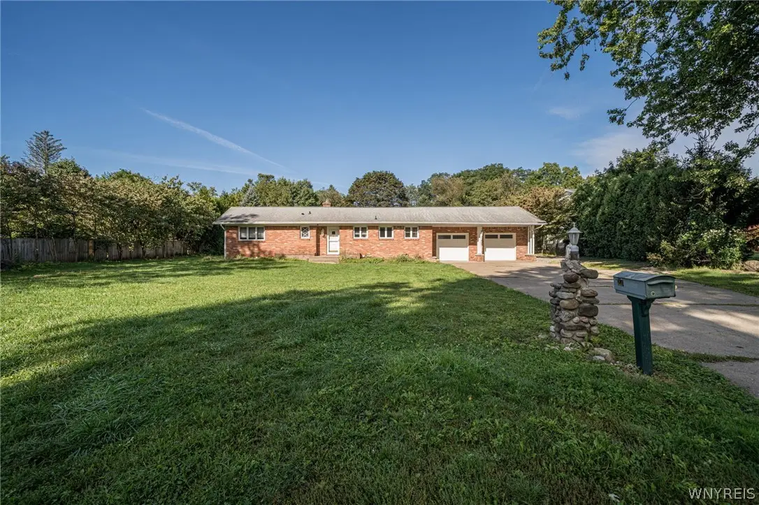 27 Woodview Drive, Orchard Park, NY 14127 - #1