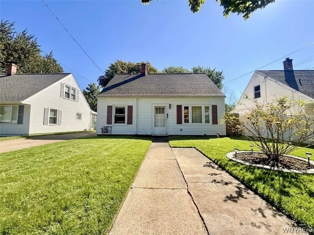 537 77th Street, Niagara Falls, NY 14304 - #1