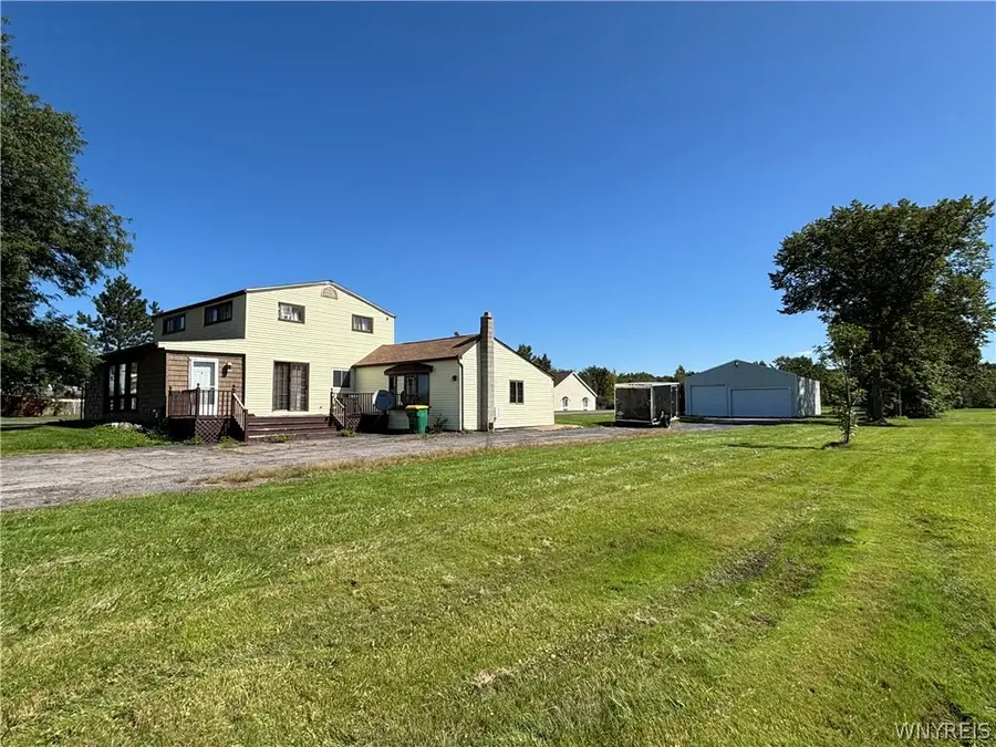 6603 S Transit Road, Lockport, NY 14094 - #2
