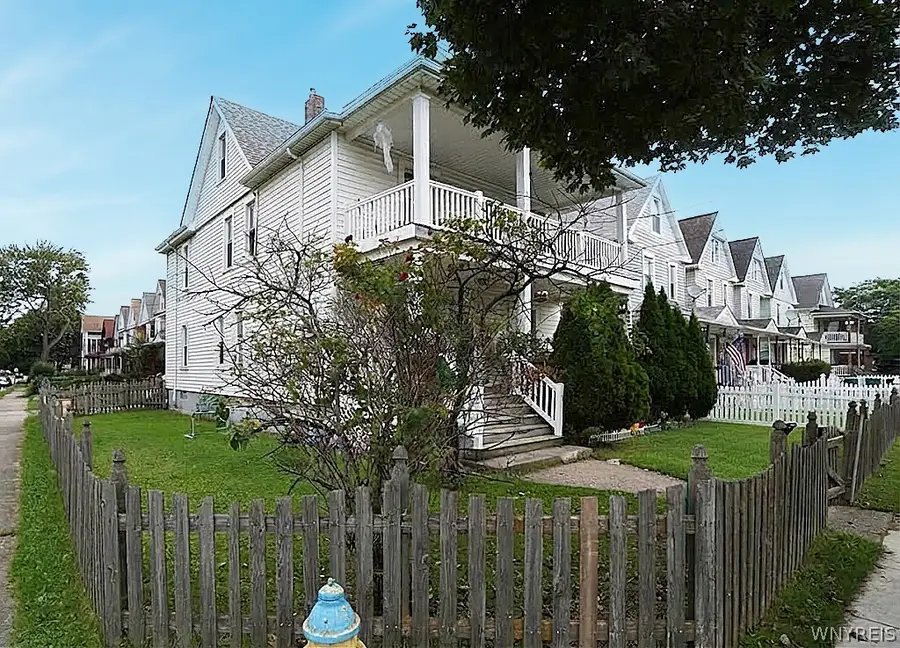 1304 Walnut Avenue, Niagara Falls, NY 14301 - #2