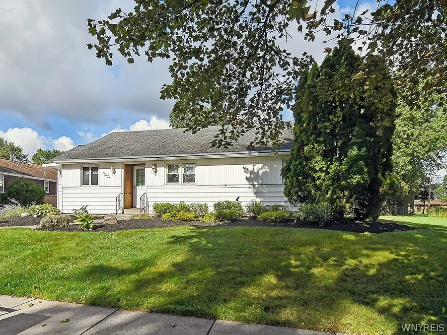193 Aurora Street, Lancaster, NY 14086 - #2