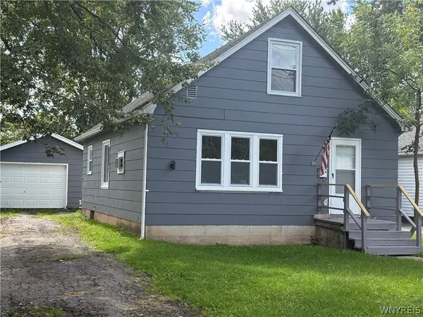 24 Phelps Street, Lockport, NY 14094