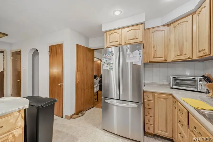 8254 Buffalo Avenue, Niagara Falls, NY 14304 - #3