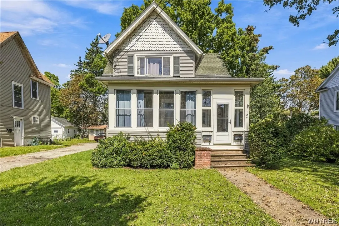 124 Frank Street, Medina, NY 14103 - #1