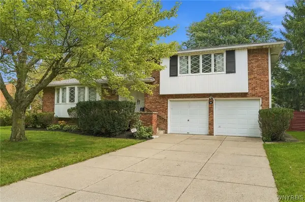 87 Surrey Run, Buffalo, NY 14221