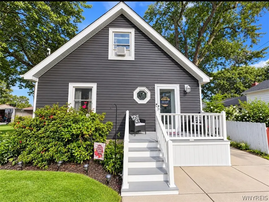 32 Iroquois Avenue, Lancaster, NY 14086 - #2