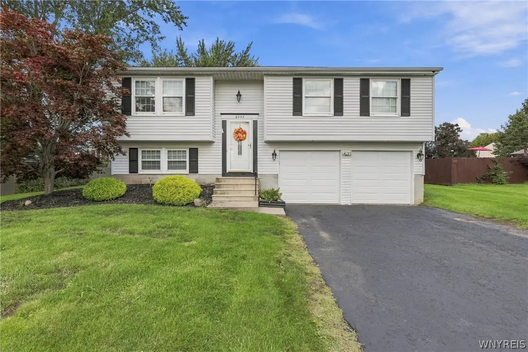 6593 Royal Parkway S, Lockport, NY 14094 - #1