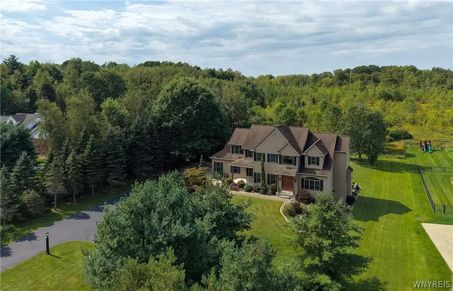 626 Willardshire Road, Orchard Park, NY 14127 - #2