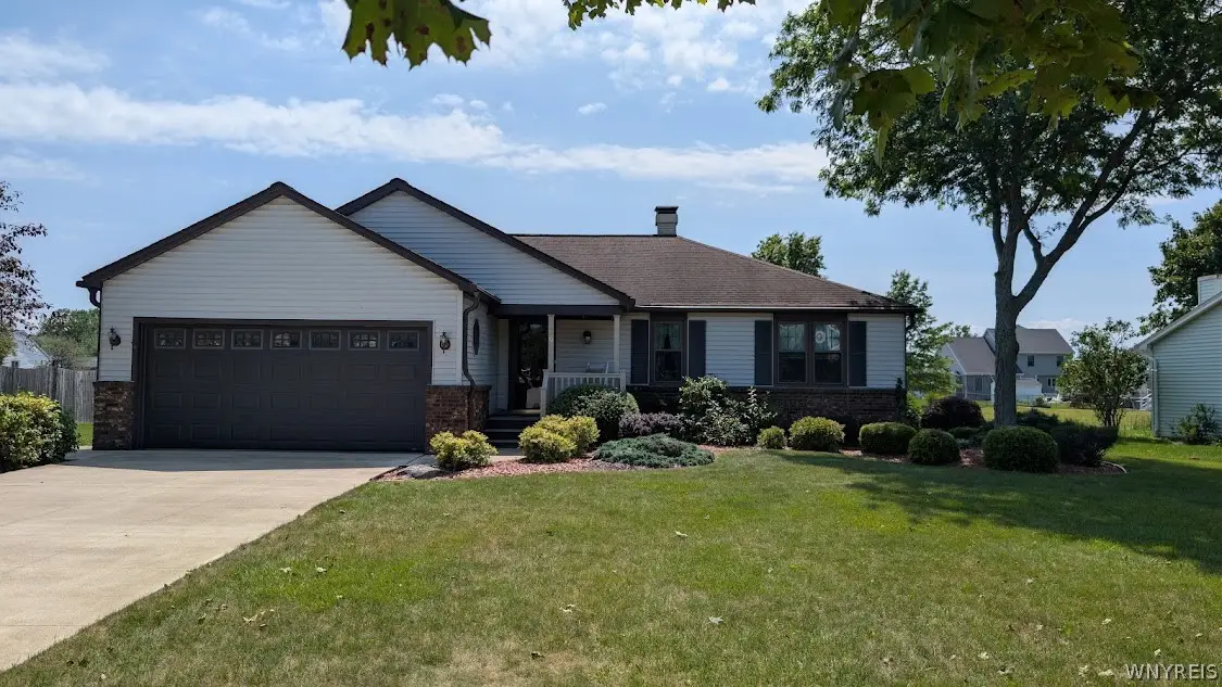 36 Pheasant Run Lane, Lancaster, NY 14086 - #1