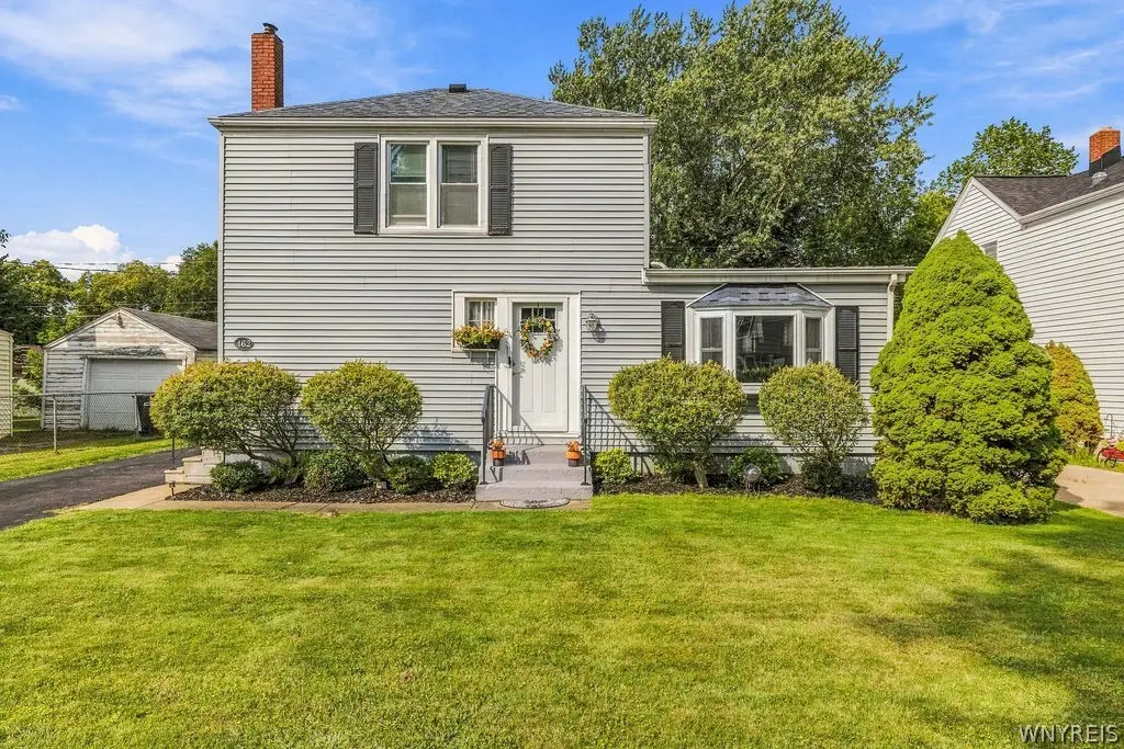 462 75th Street, Niagara Falls, NY 14304 - #1
