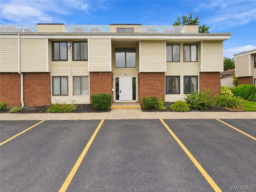 9 Southcreek Court #B, East Amherst, NY 14051 - #2