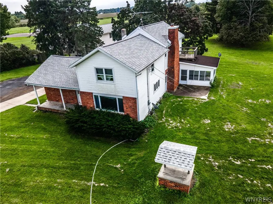 5062 Saunders Settlement Road, Lockport, NY 14094 - #2